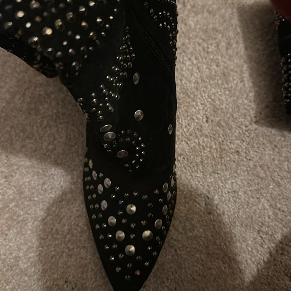 Size 7.5 Venus studded black heel boot. Never been worn. - Picture 4 of 5